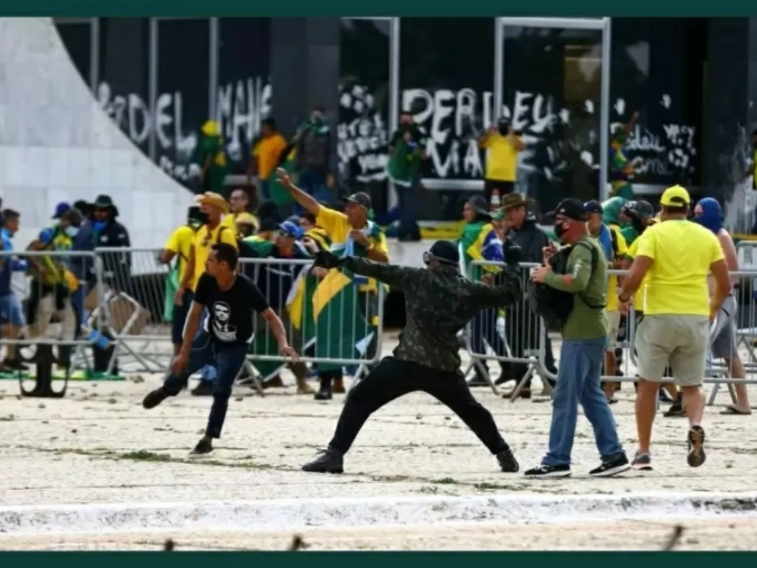 8 de Janeiro em Brasília: 3 Anos de Reconstrução e Defesa da Democracia