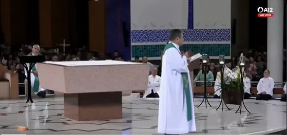 POLÍTICA: Padre critica mobilização de Nikolas Ferreira no Santuário de Aparecida