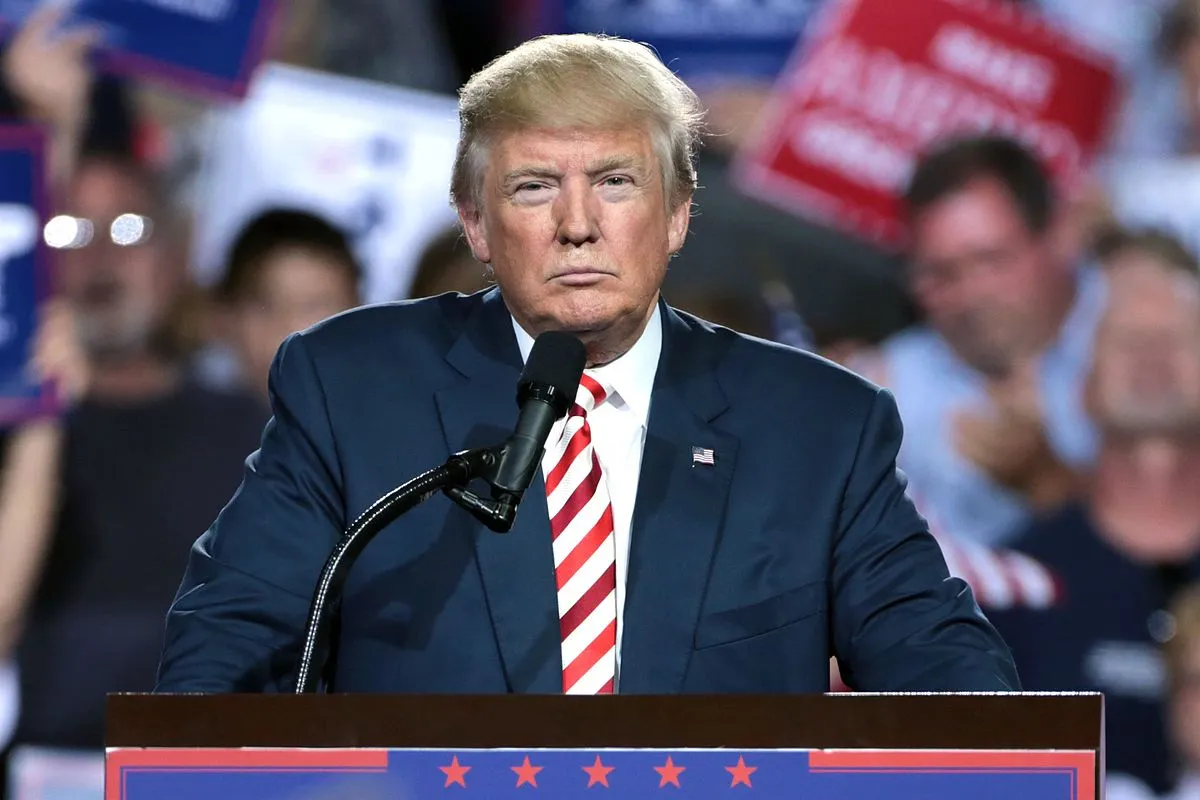 Trump Sugere Suspensão de Imposto Federal sobre Combustíveis