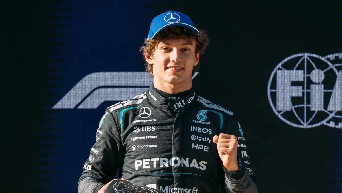 Kimi Antonelli vence o Grande Prêmio de Mônaco e segura pressão de Hamilton