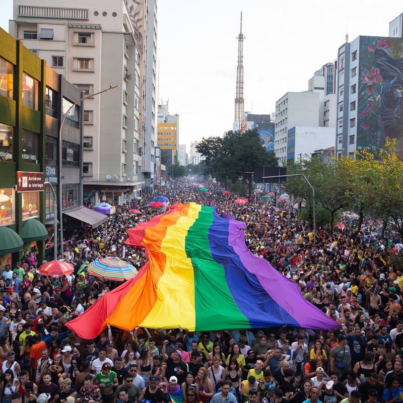 Câmara de SP aprova lei que proíbe crianças e adolescentes na Parada LGBTQIA+